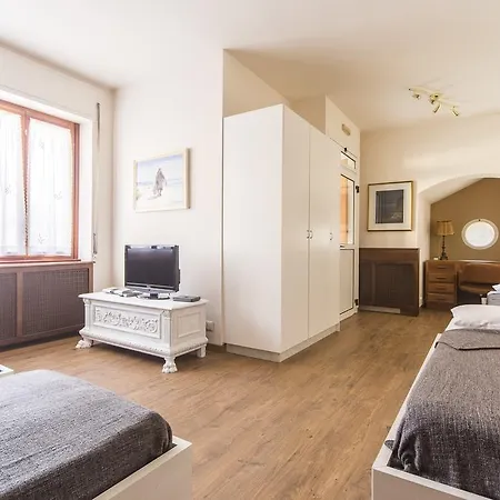 Senagra Holidays Menaggio