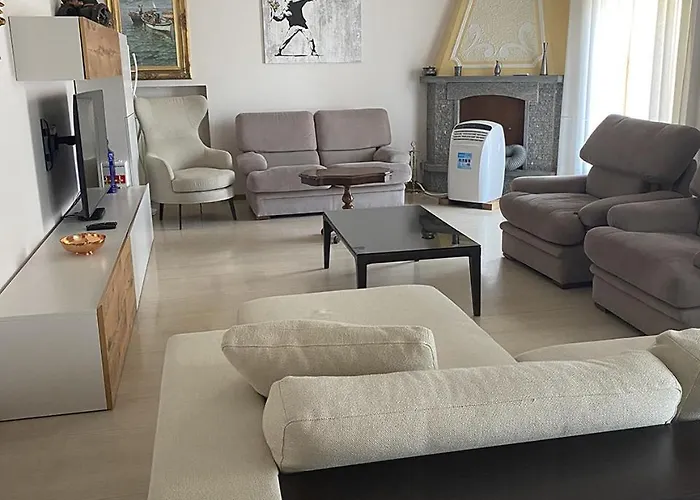 Villa Senagra Holidays *